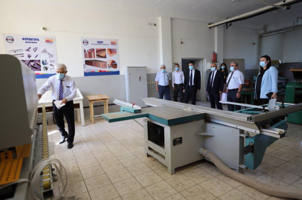 Россия поддерживает Таджикистан в расширении возможностей трудоустройства молодежи 