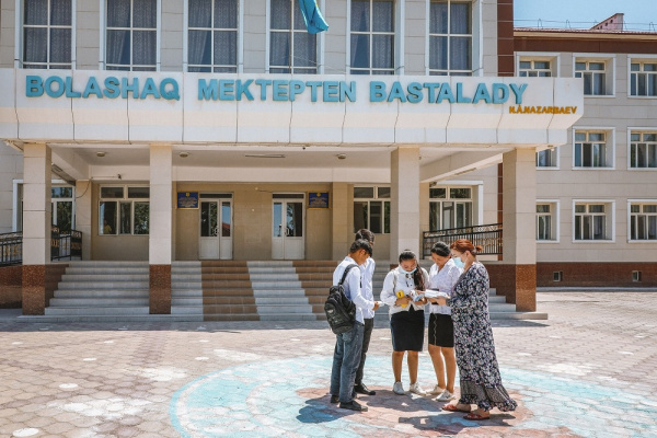 Российский эксперт поддерживает Казахстан в модернизации школы в Туркестане 